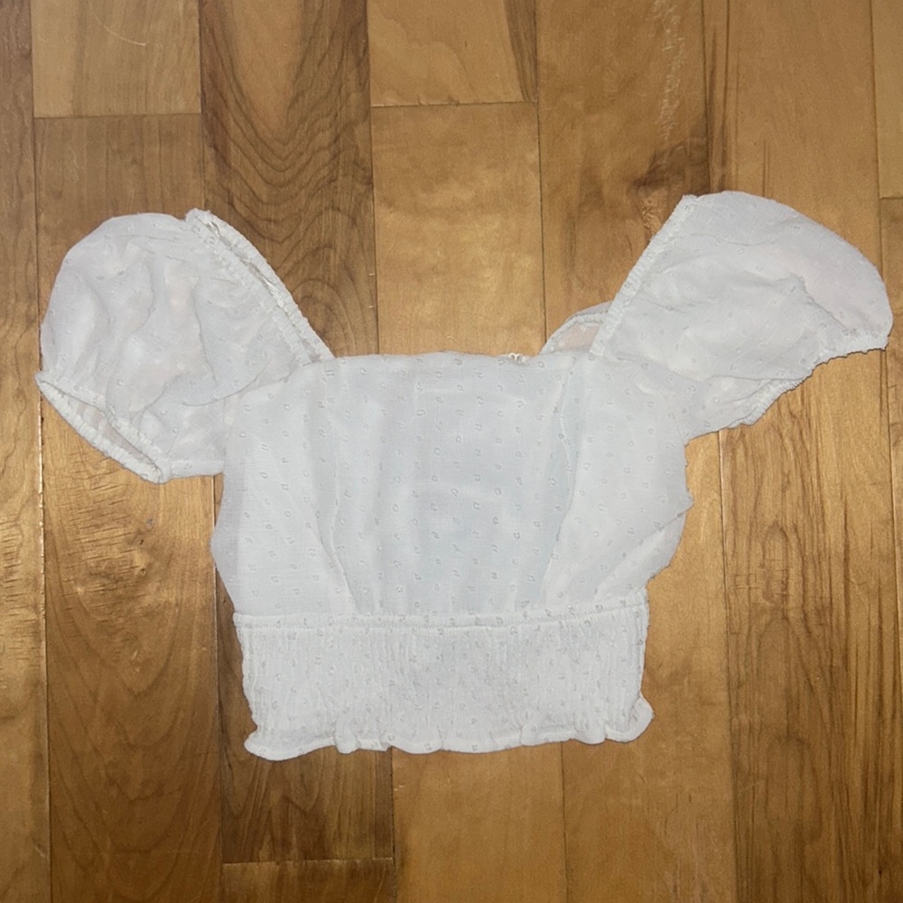 SIM & SAM White Cropped Lace Up Back Top | Size Medium